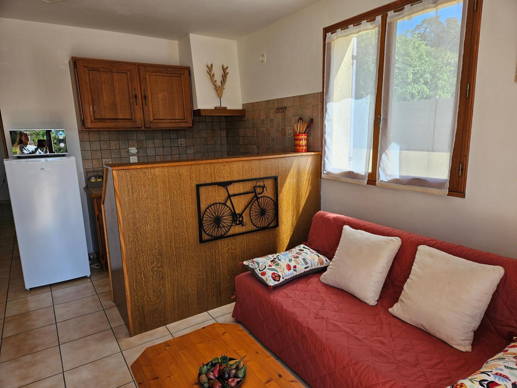 Au Pied Du Massif Des Costes Villa Pélissanne Kültér fotó